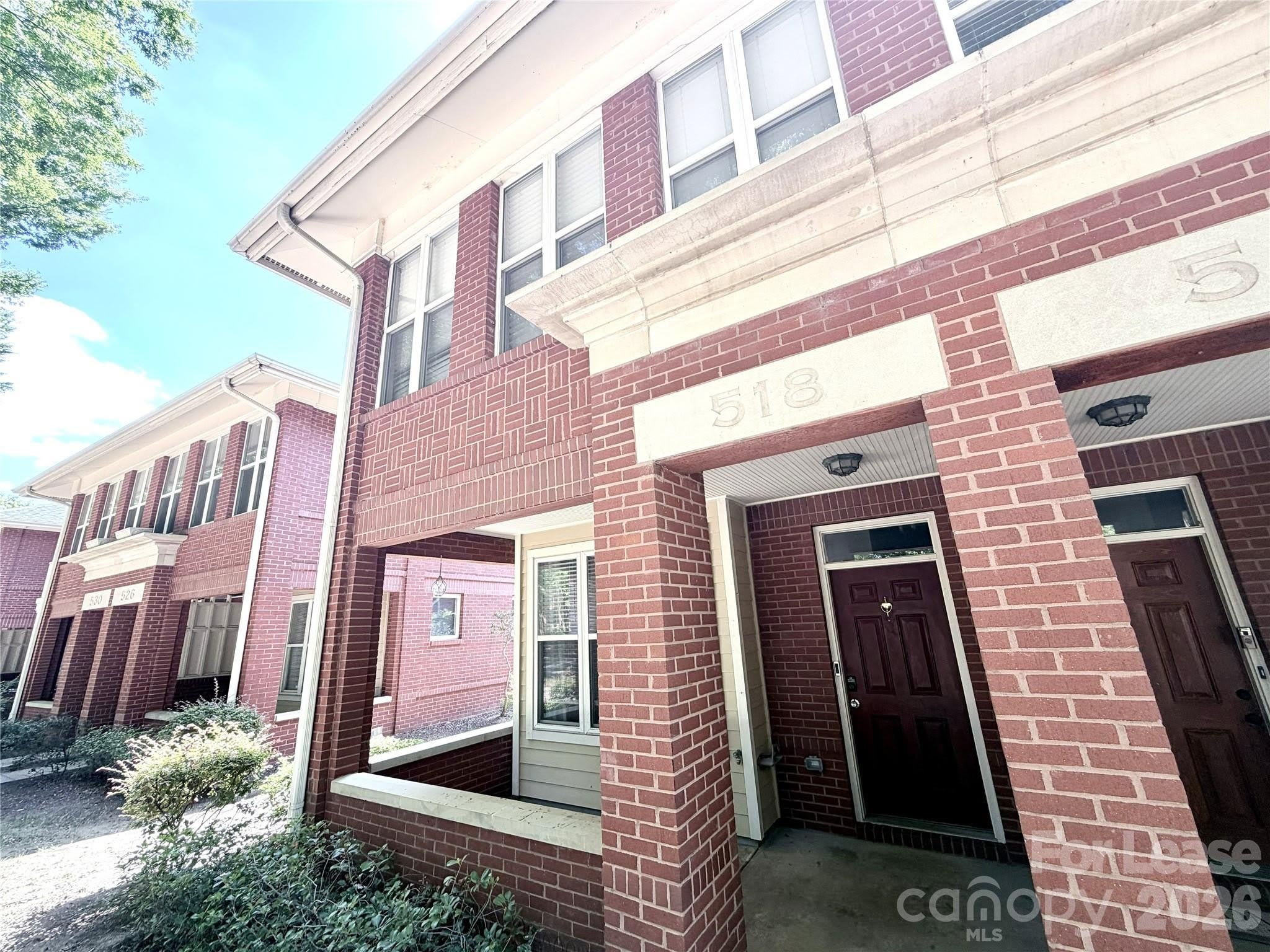 518 E 9th Street – photo 3