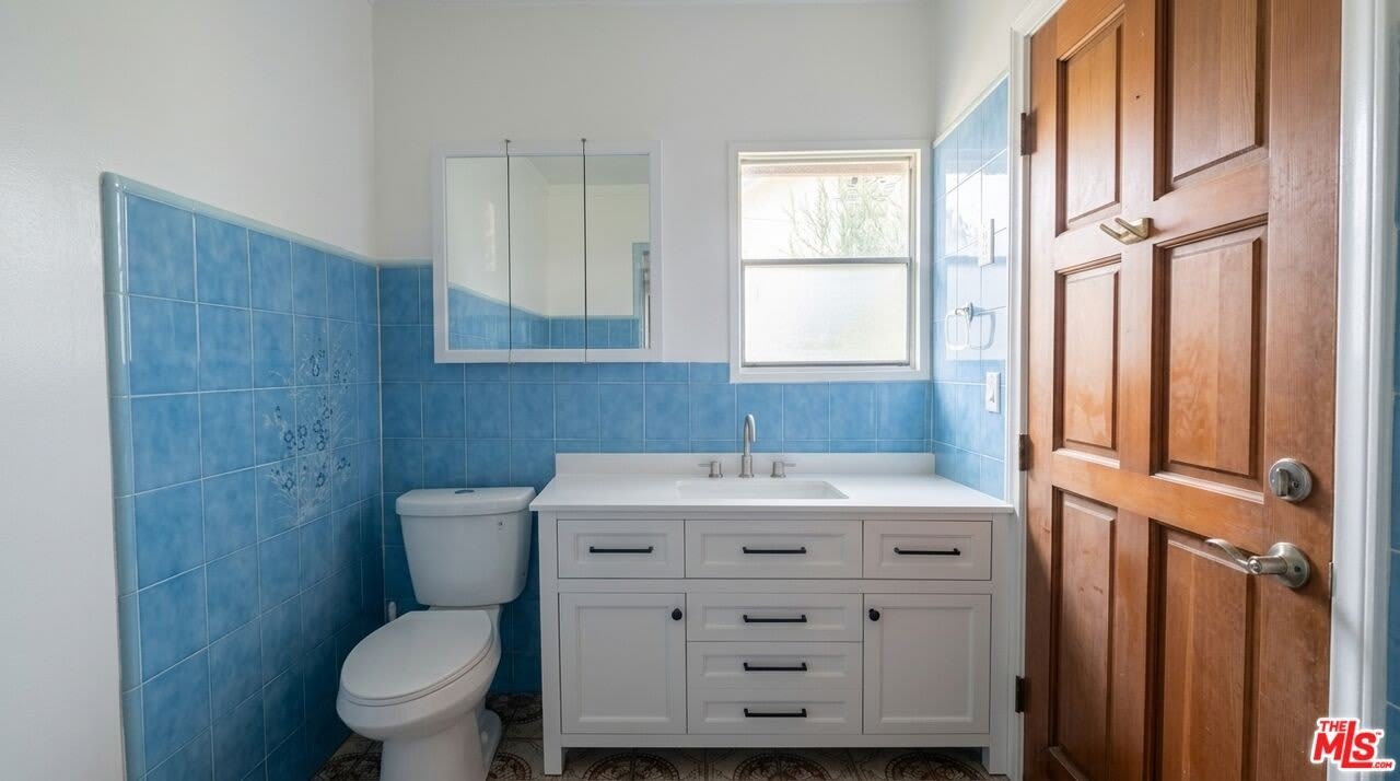 1536 N Mariposa Ave – photo 5