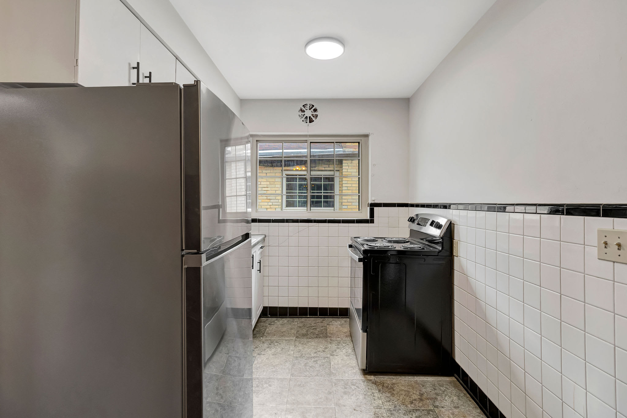 239 Parkway Ave – photo 4