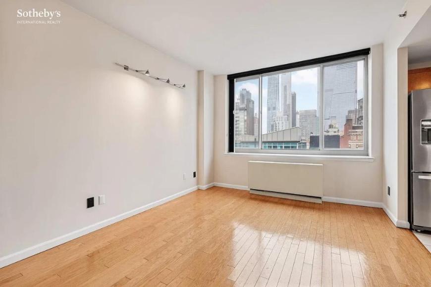 520 West 23rd Street – photo 4