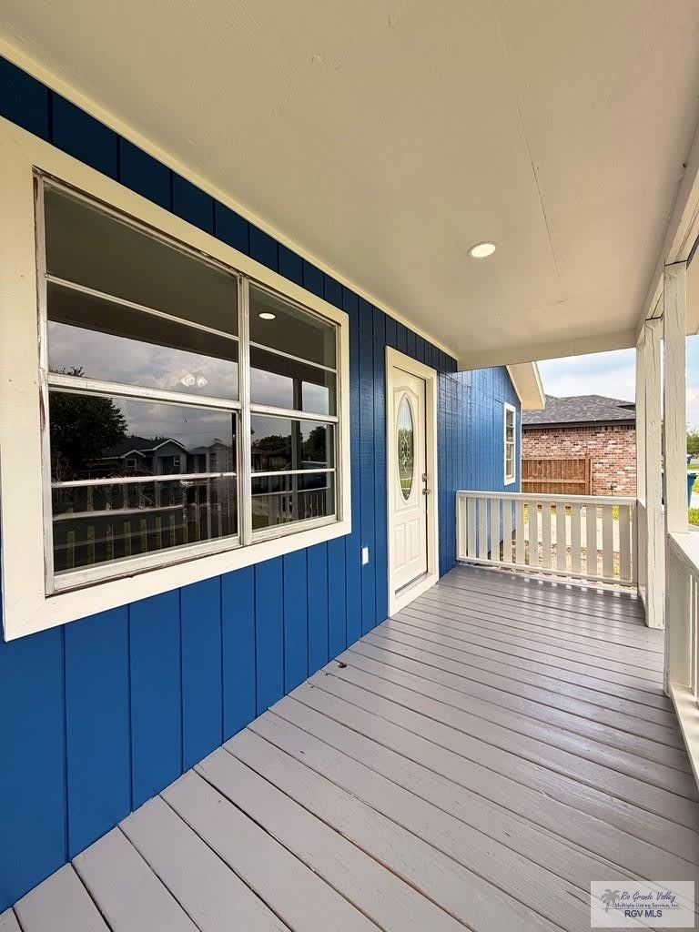 405 W 7TH ST. – photo 4