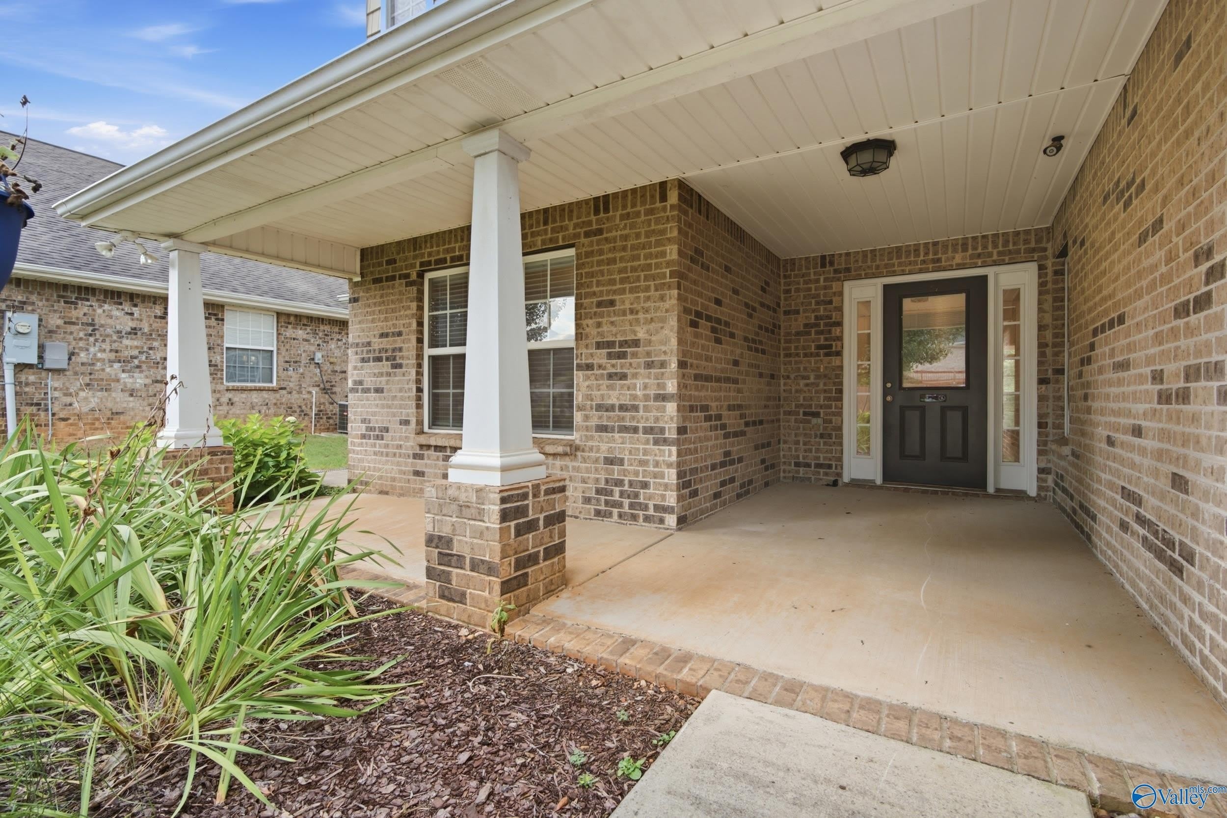 161 Alderwood Drive – photo 2