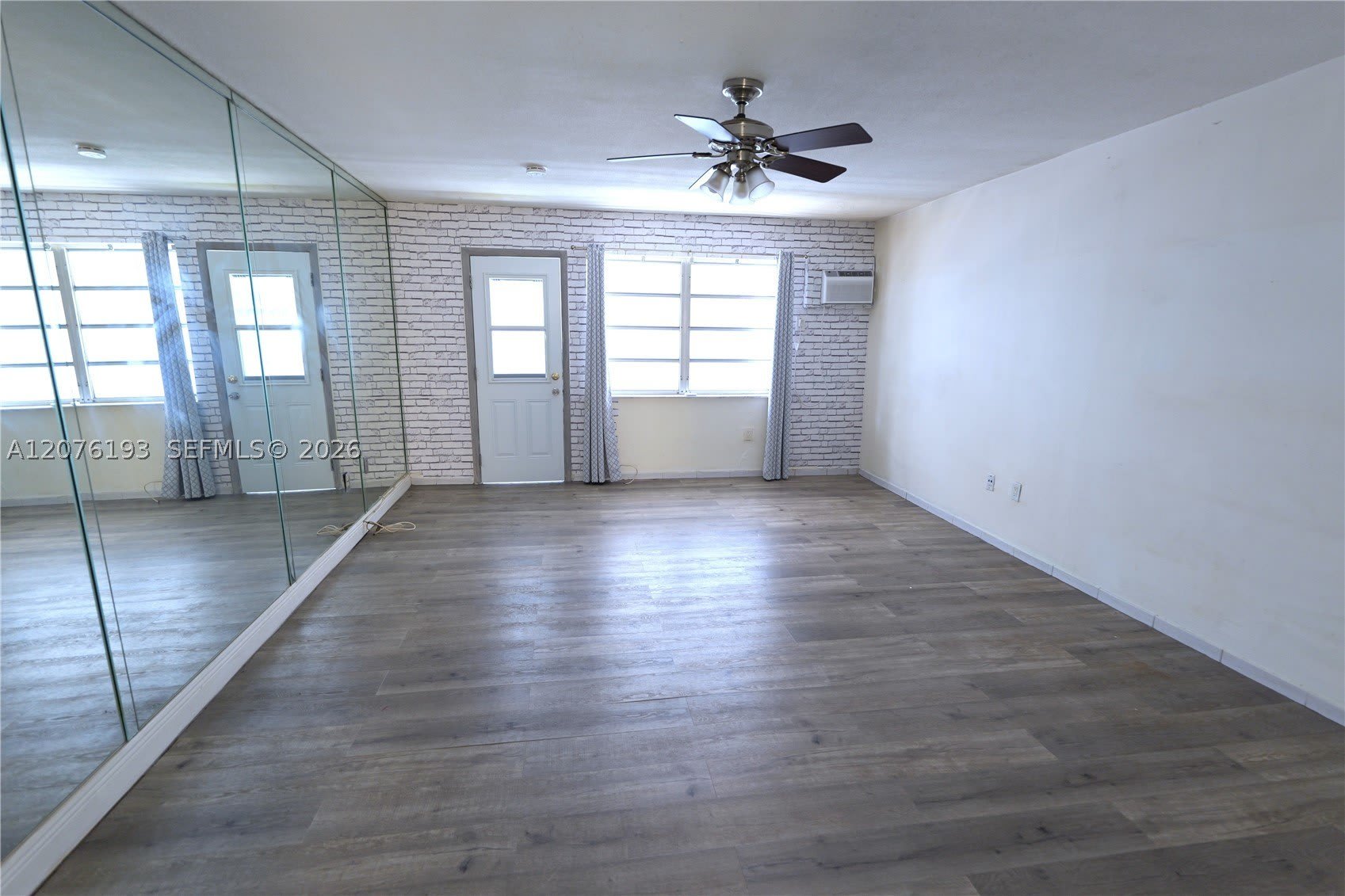 1245 Pennsylvania Ave – photo 2