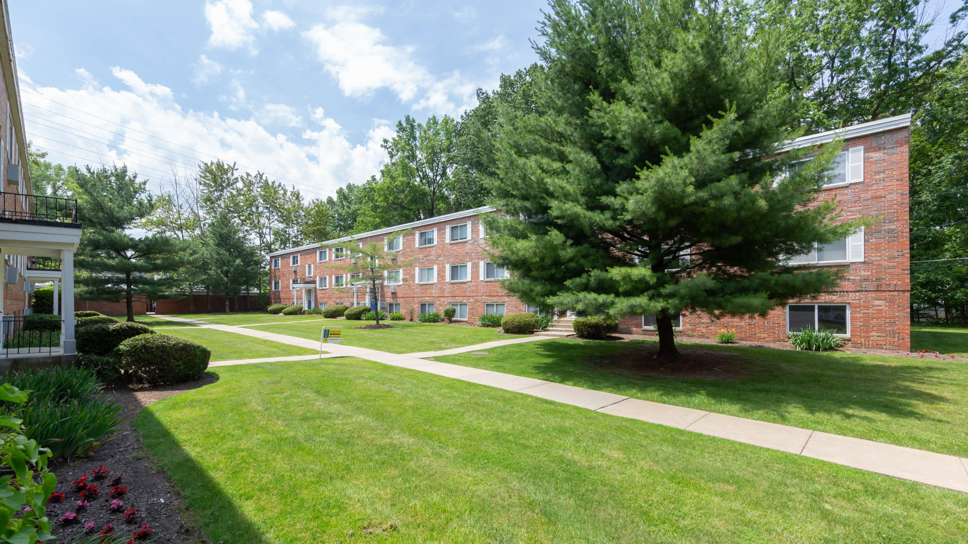 Kensington Club Apartments – photo 3