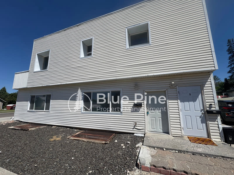 301 East 18th Street – photo 1