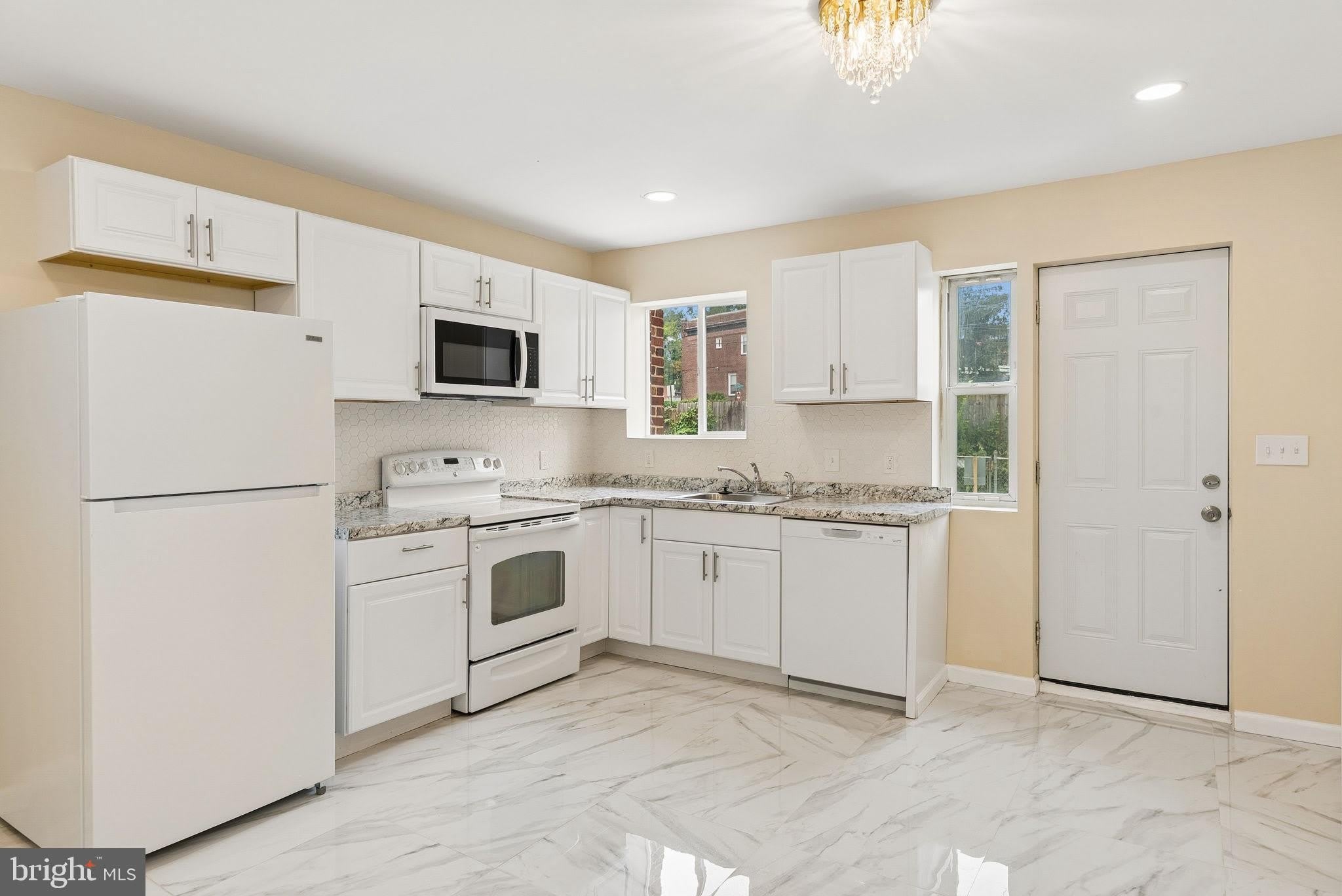 4706 ALHAMBRA Avenue – photo 5