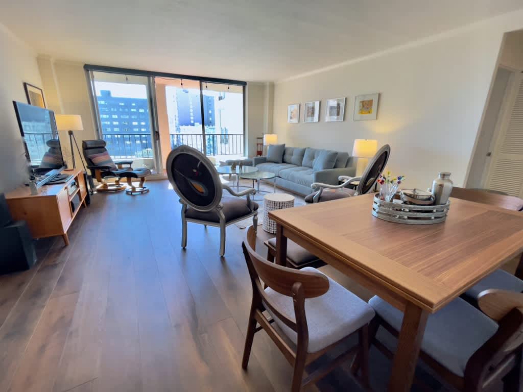 2040 Franklin #1105 – photo 2