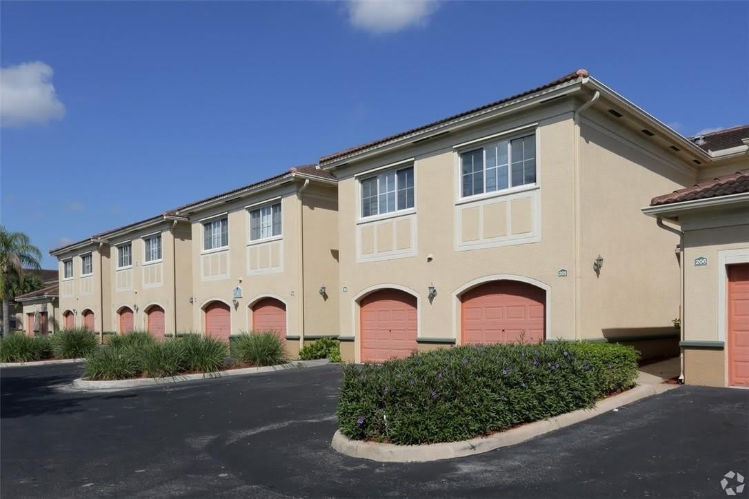 2421 Centergate Drive – photo 1