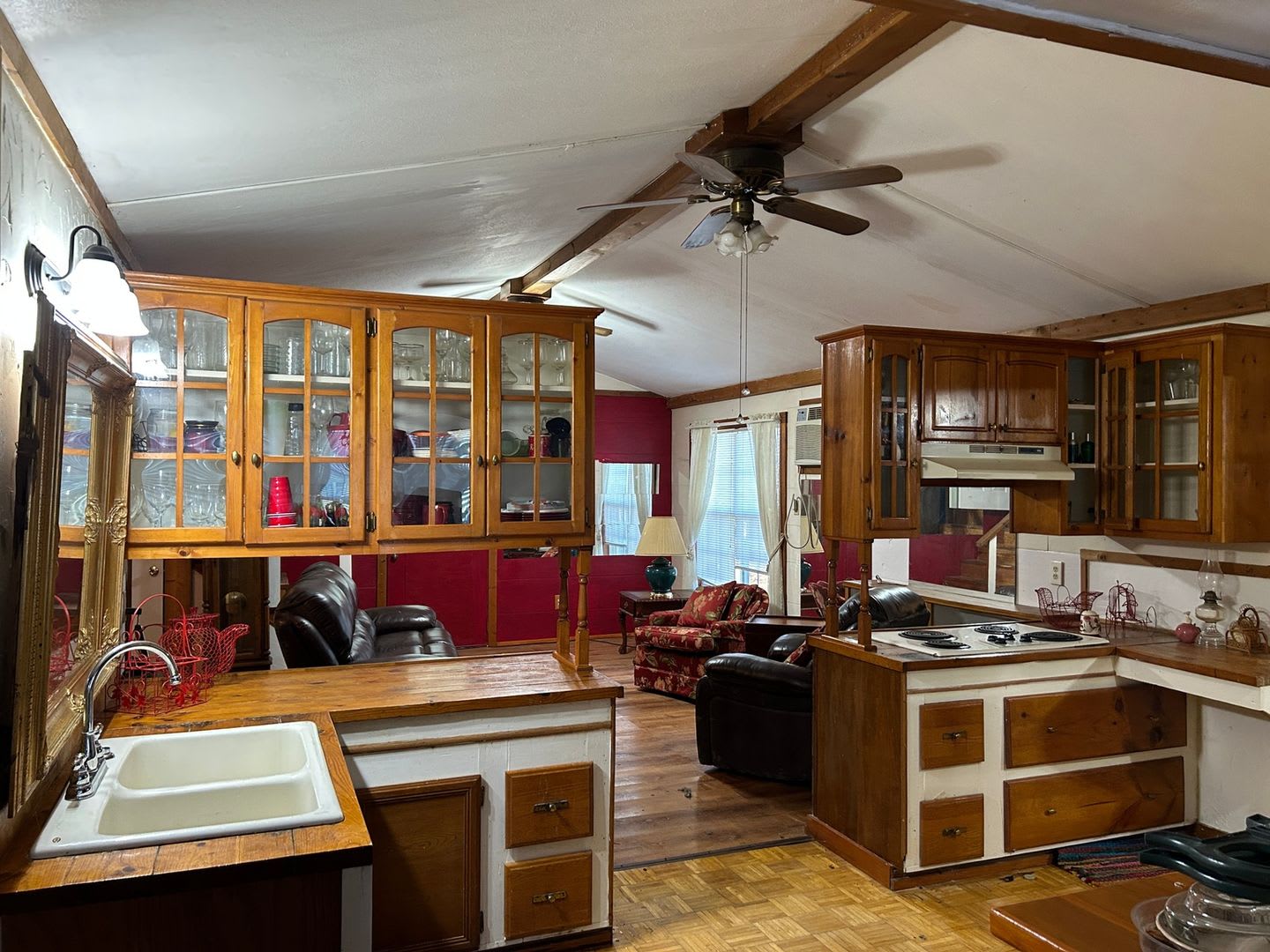 Spacious 4BR House in Brownsboro – photo 4