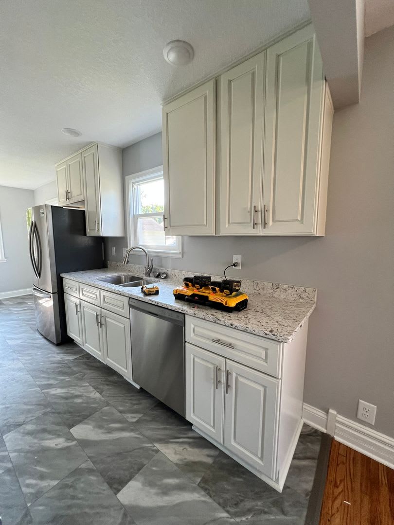 **RENT SPECIAL!!** Adorable 3 Bedroom Fully Renovated Home! – photo 5
