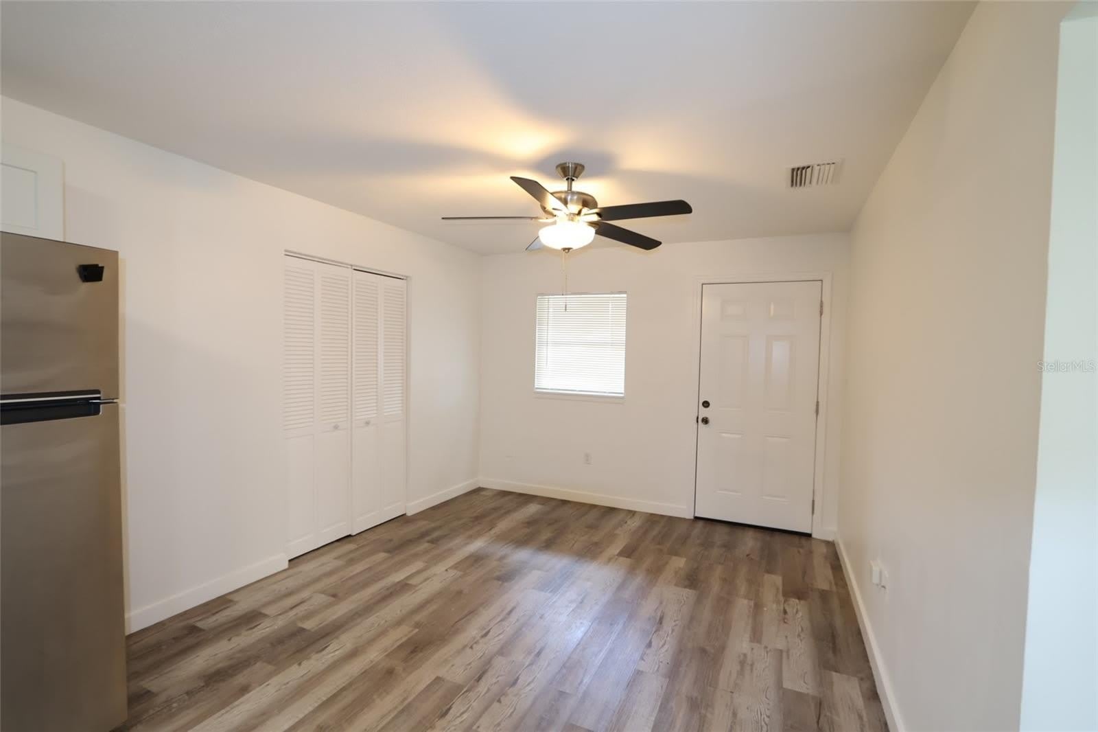 918 S SCENIC Highway – photo 2