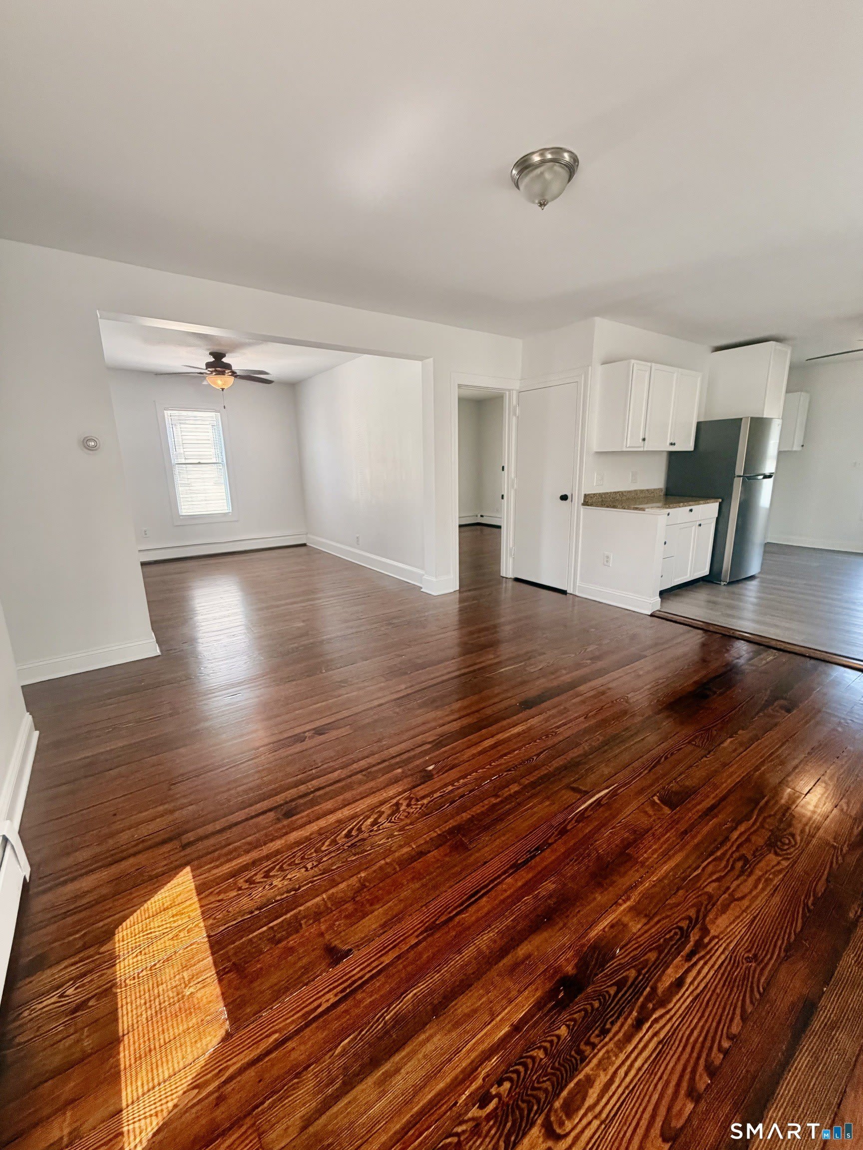 48 Vine Street – photo 5