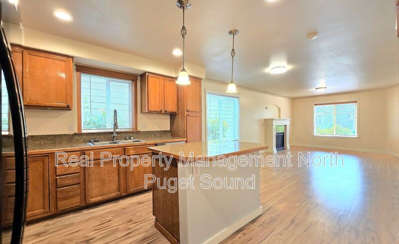 906 116th Pl SE – photo 3