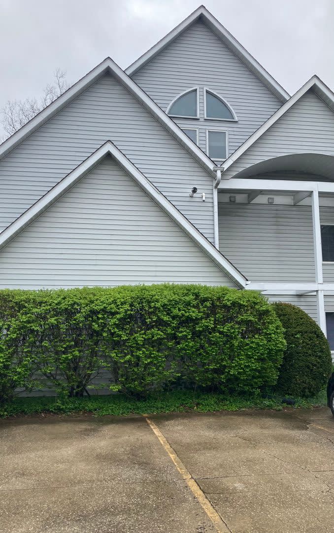 3 bedroom, 2.5 bath Condo: Gentry Quarters Complex – photo 1