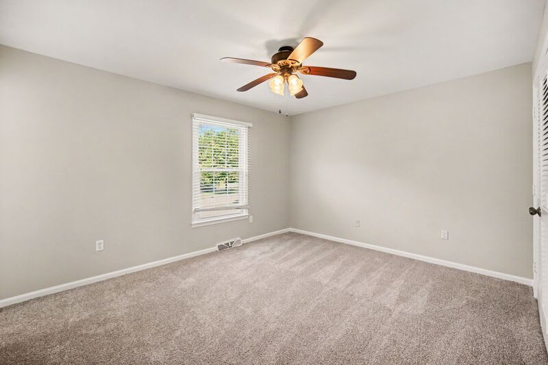 8301 Nathanael Greene Lane – photo 4