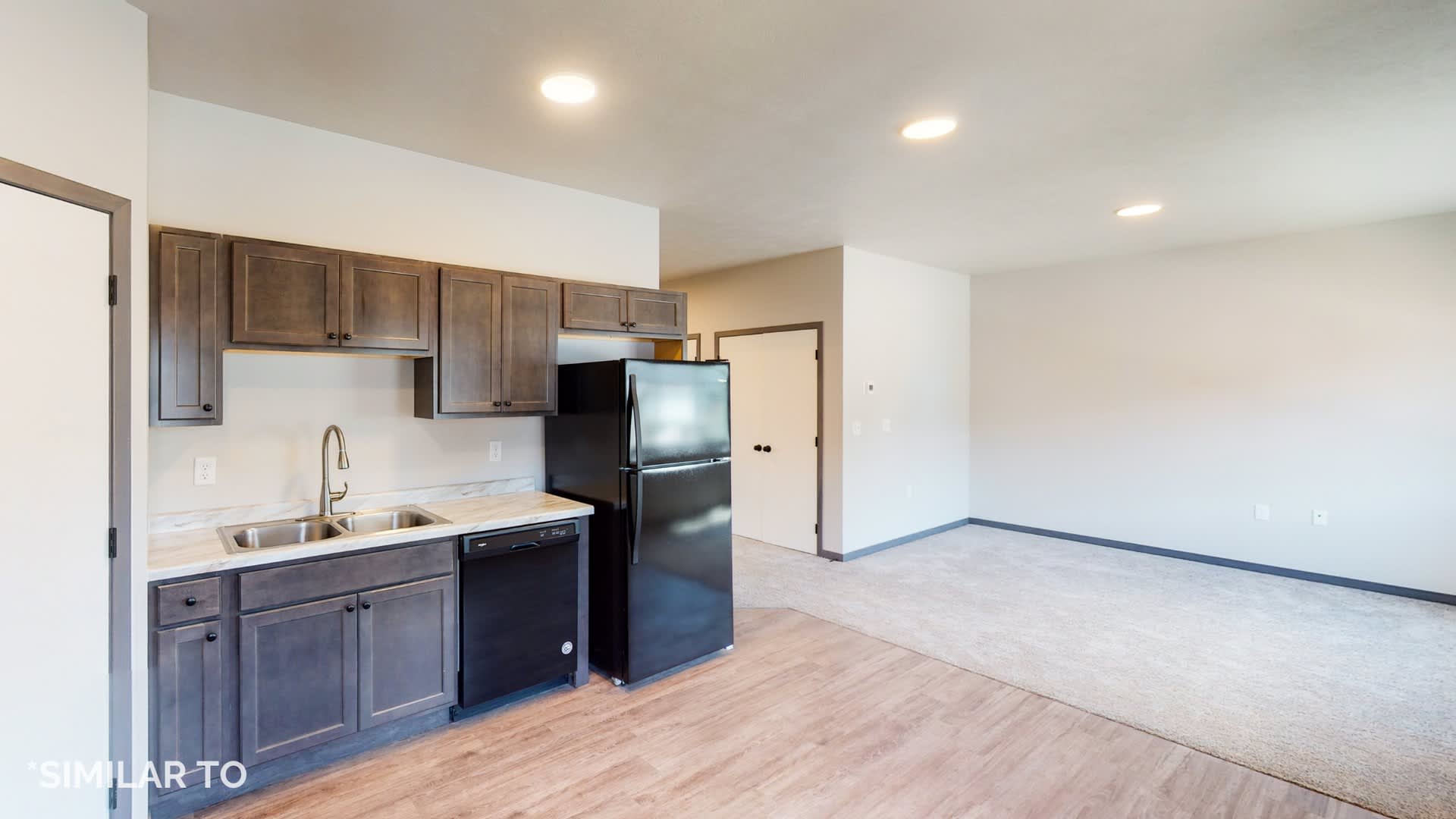 District 42 Apartments (IA-SC-D42) (Foxtrot) – photo 5