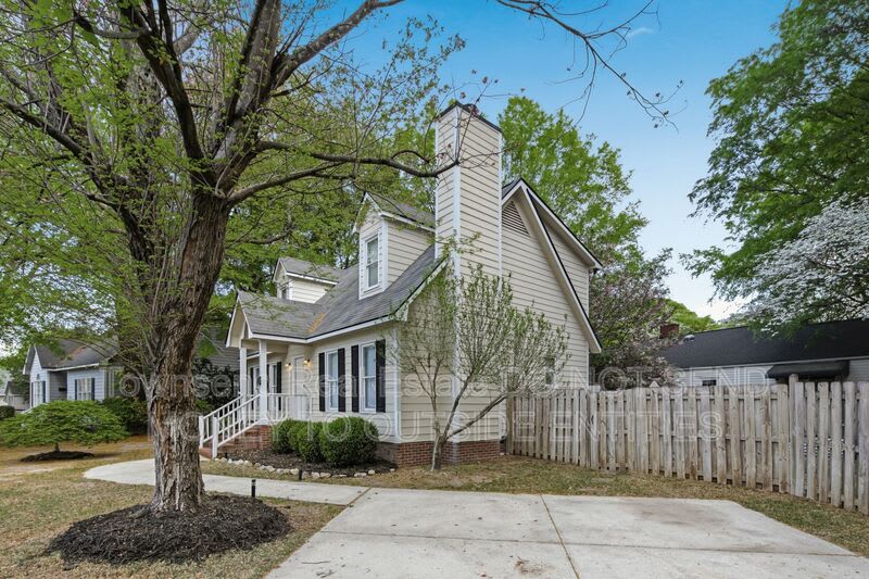2130 Hull Rd. – photo 2