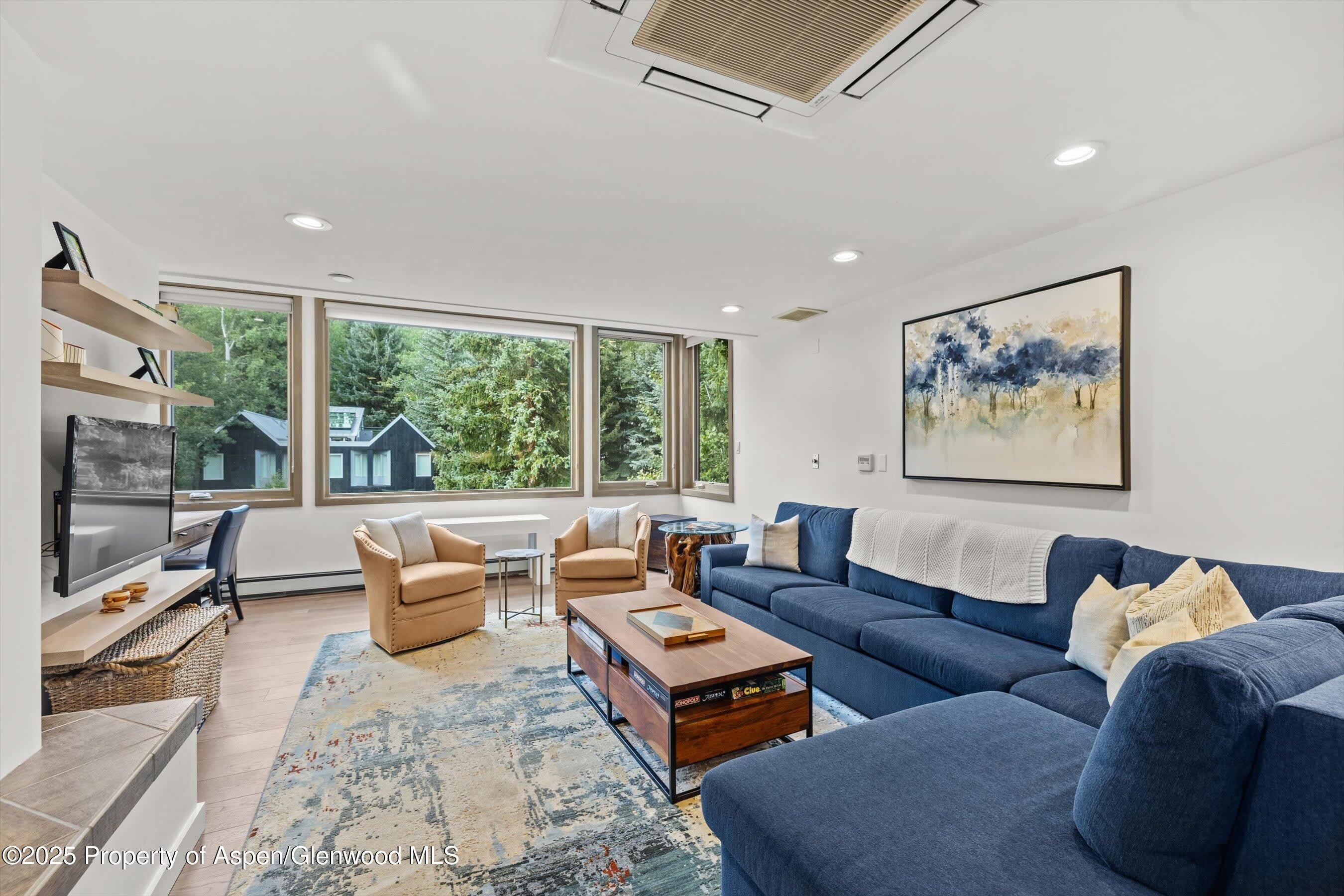 926 Waters Avenue – photo 2