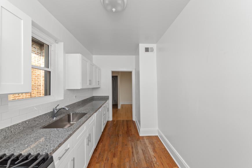 2347 West Fullerton – photo 5