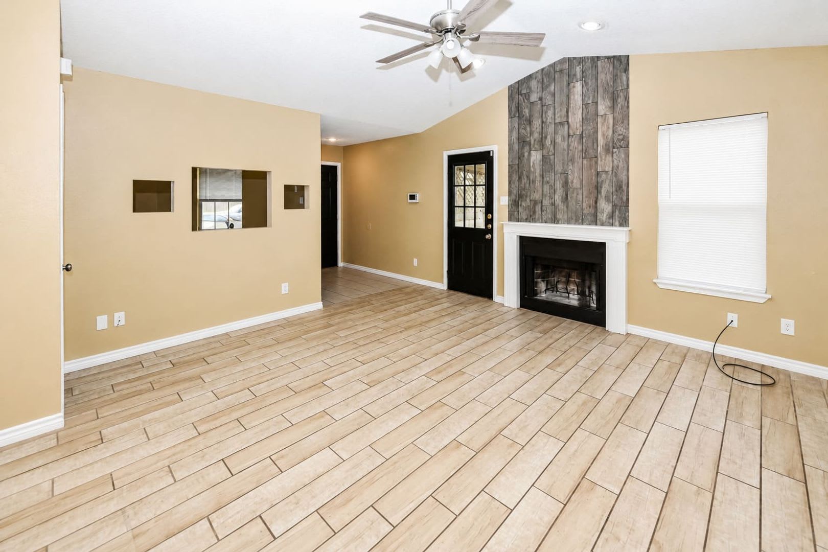 Charming Corner Lot Retreat: 3-Bedroom Haven in Killeen! – photo 4
