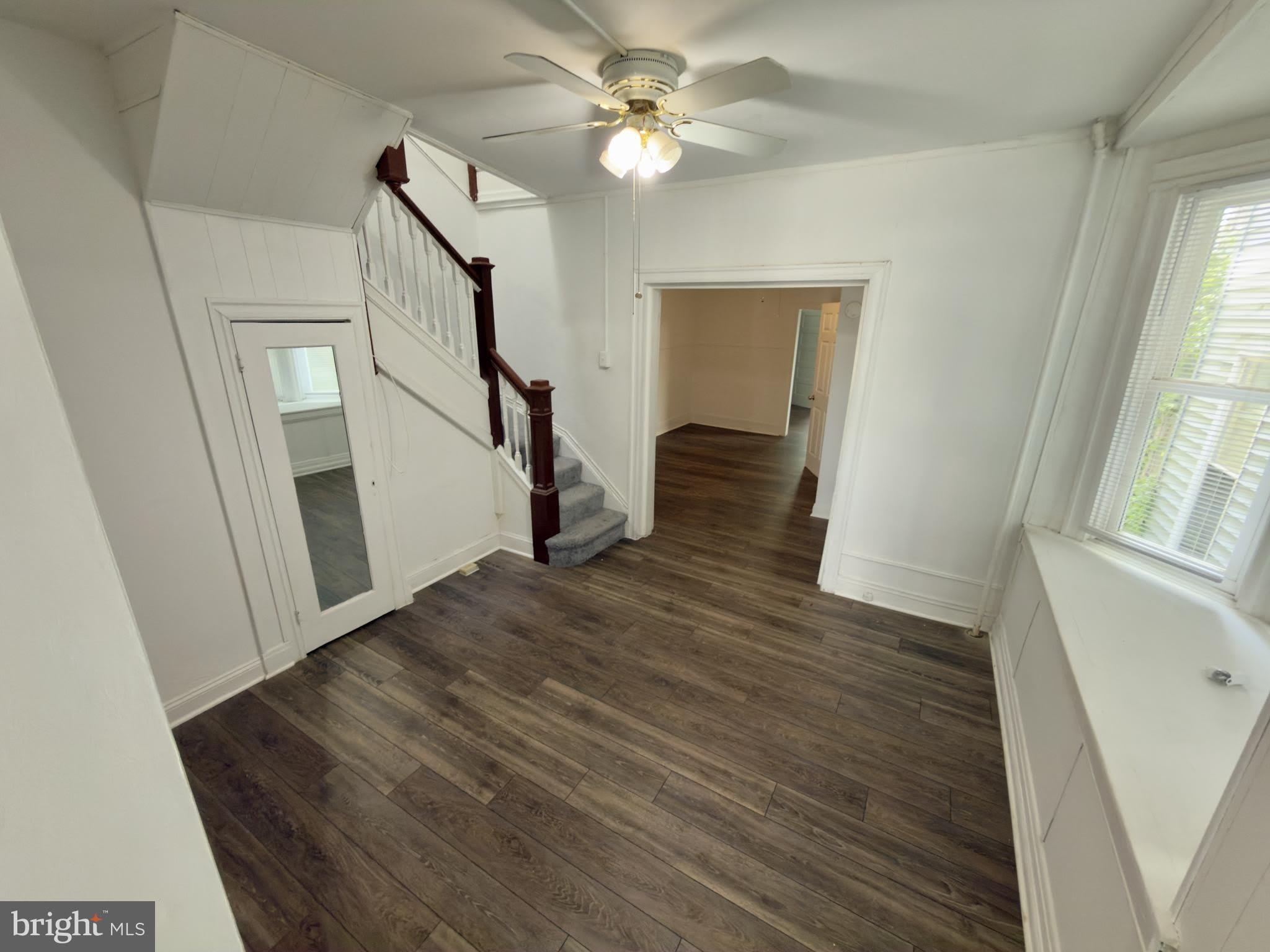 513 E 41ST Street E – photo 2