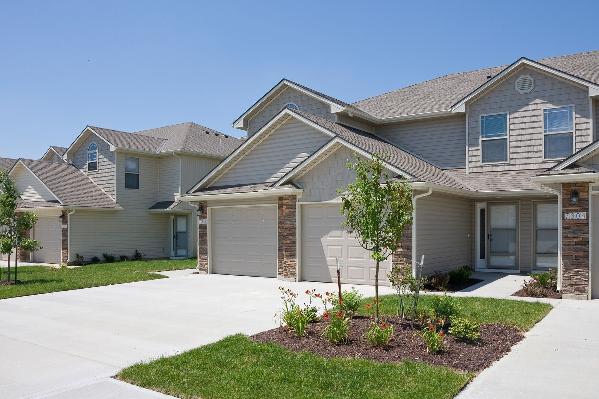 Arbor Mist Townhomes – photo 1