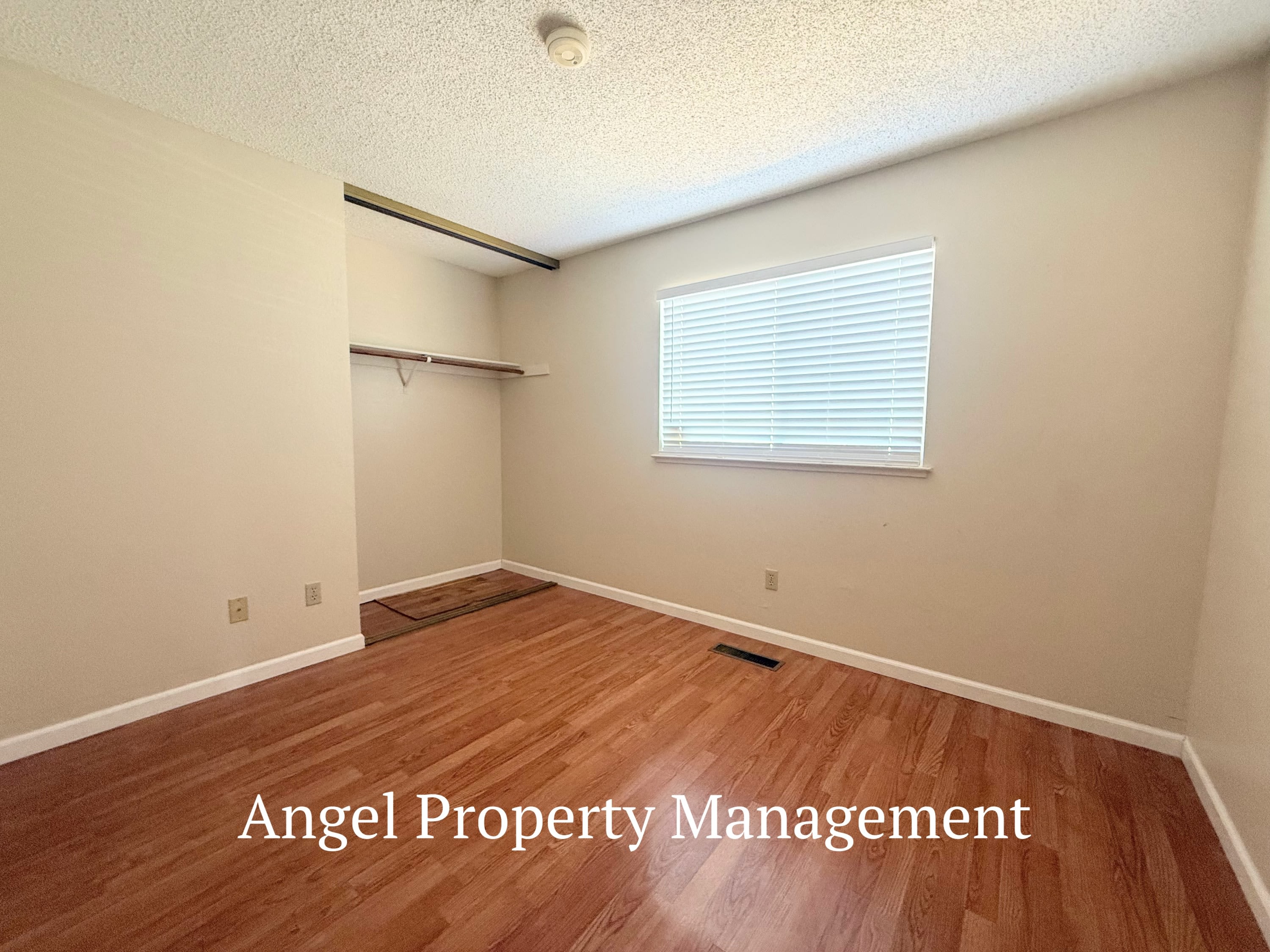 2208 Begonia Court – photo 5