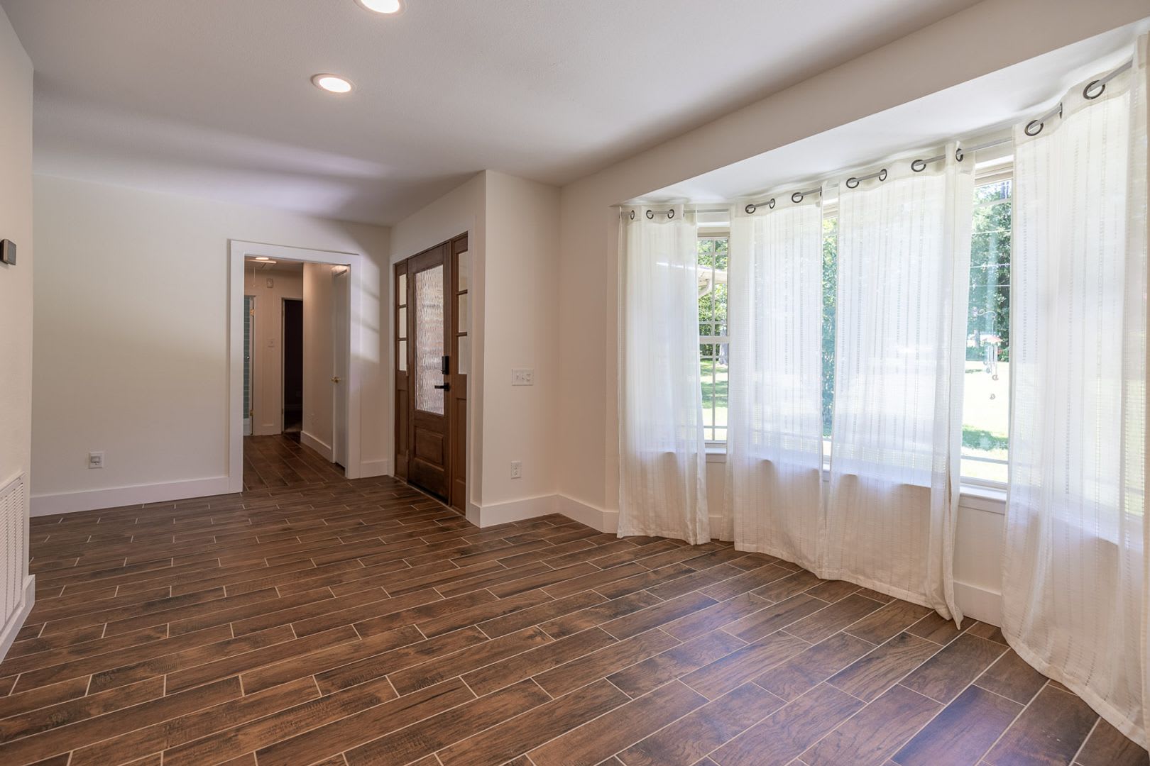 Spacious 3-Bedroom Fairhope Home with Pool, Screened Porch & Remodeled Kitchen – photo 5
