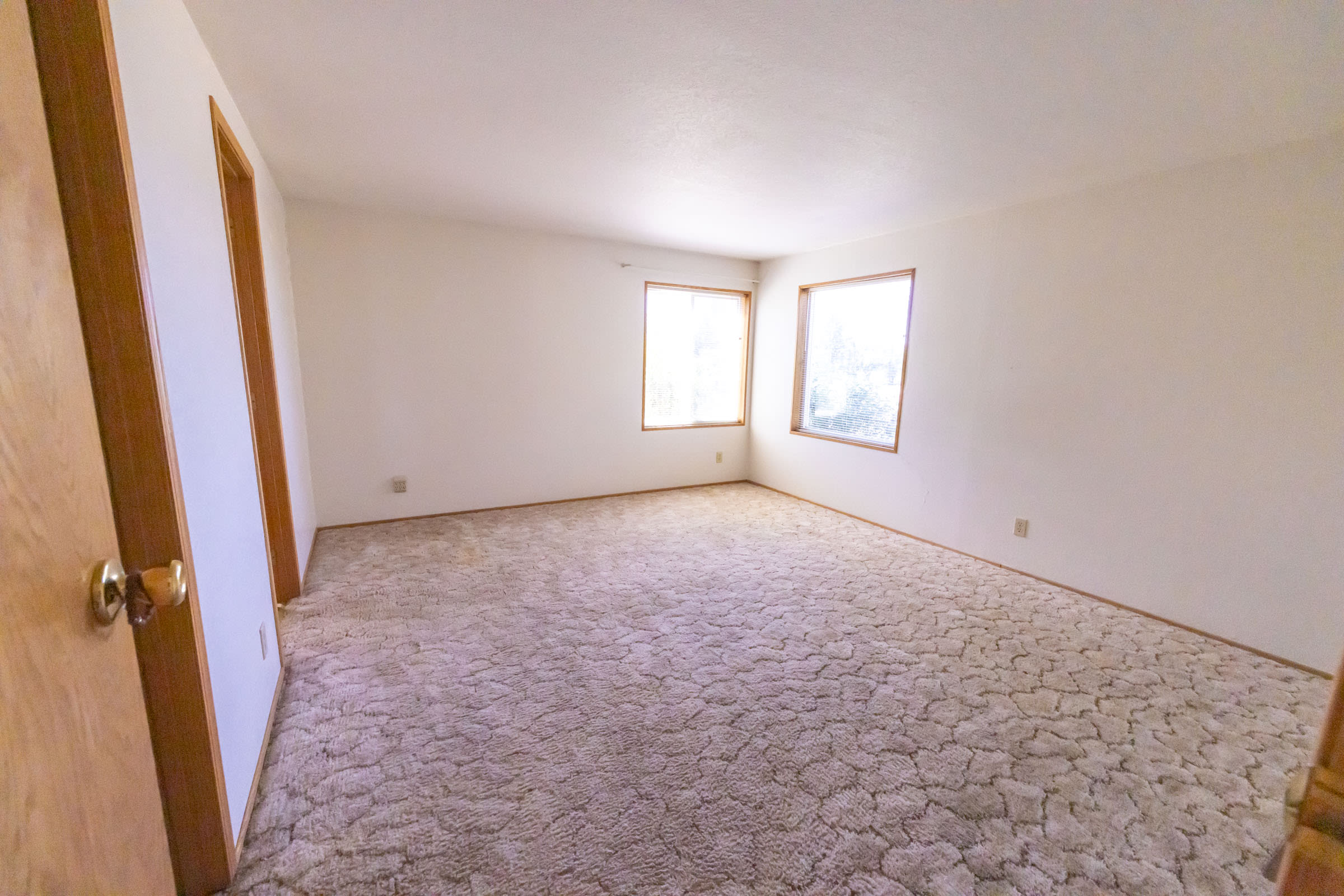 481 South Pomona Road – photo 4