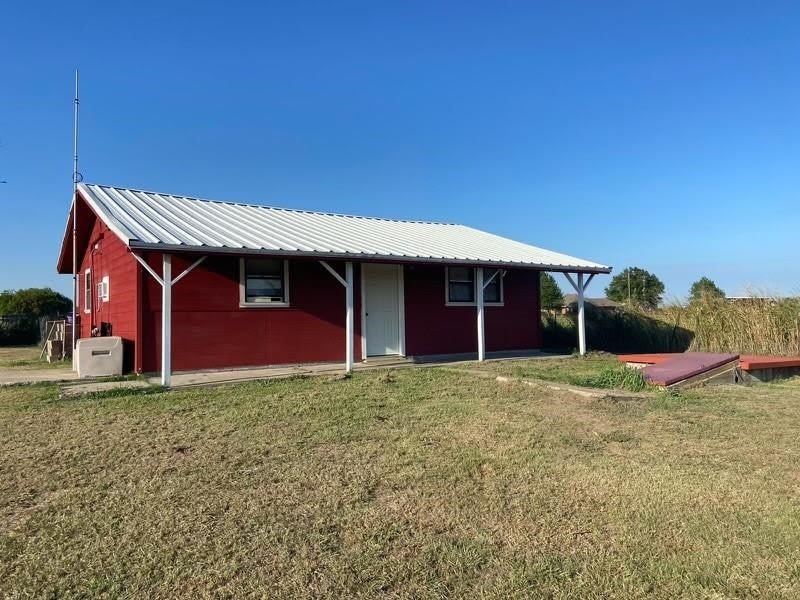4156 FM 118 – photo 1