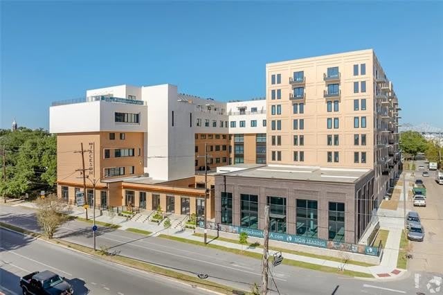 2115 St Thomas – photo 1