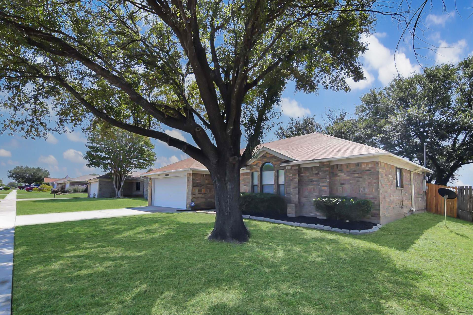5402 Birdcreek Dr – photo 2