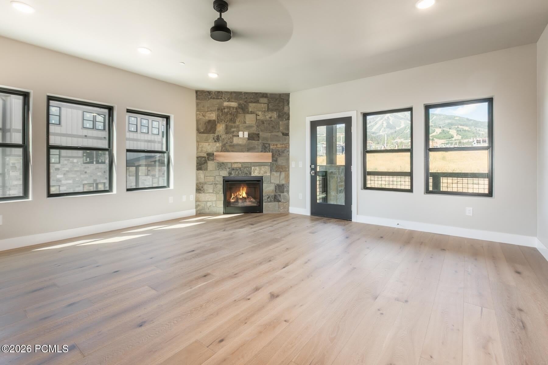 1124 W Vos Circle – photo 4