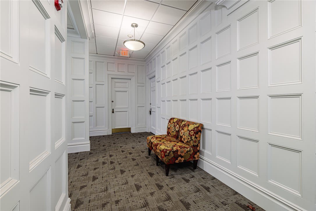 421 University Ave – photo 2