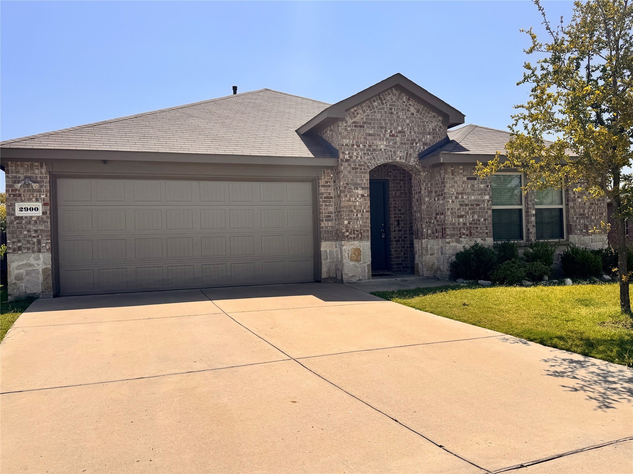 2900 Buttonbush Drive – photo 1