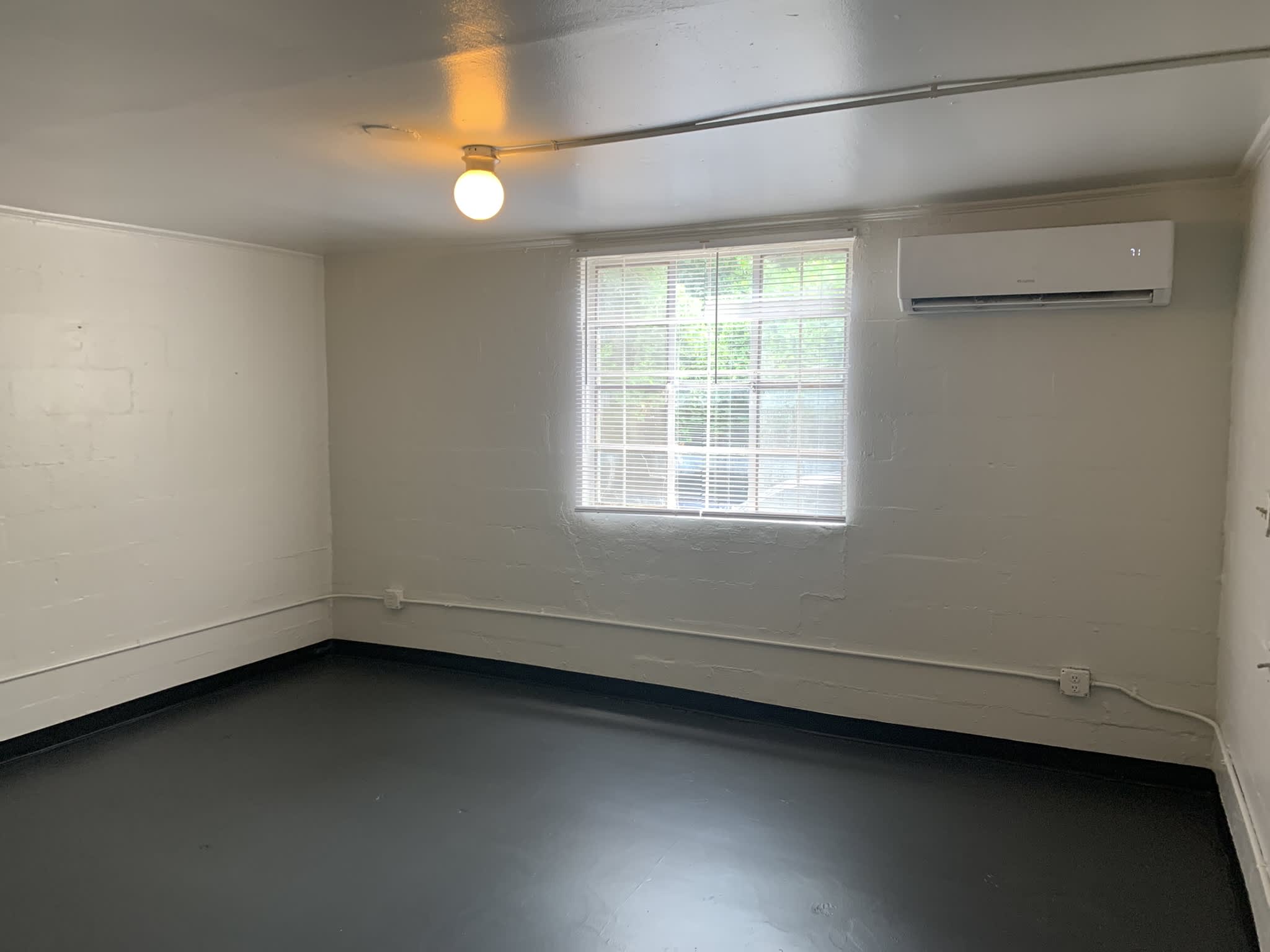 558 Pulaski Street – photo 4