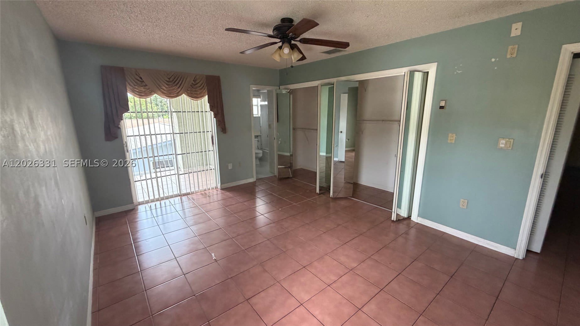 770 E 19th St – photo 3