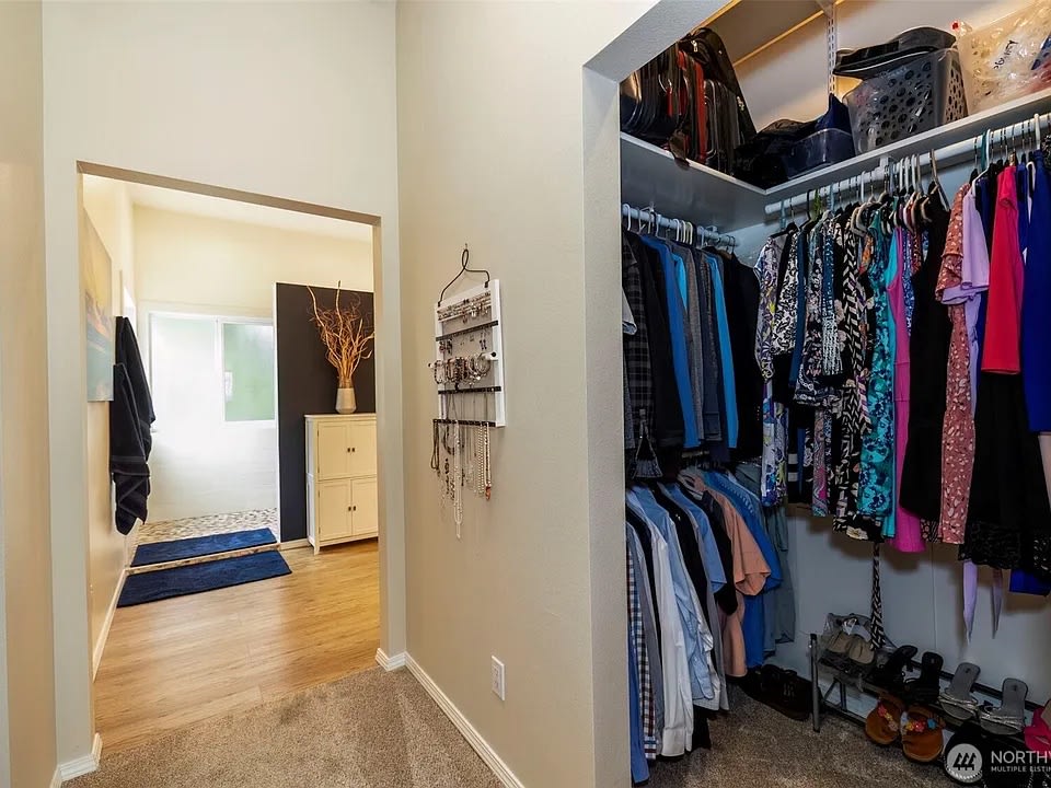 219 Tracy Avenue North – photo 5