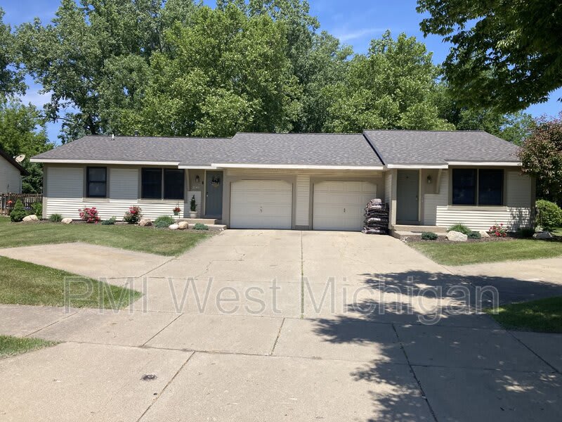 2703 Woodmeadow Avenue Southeast – photo 2
