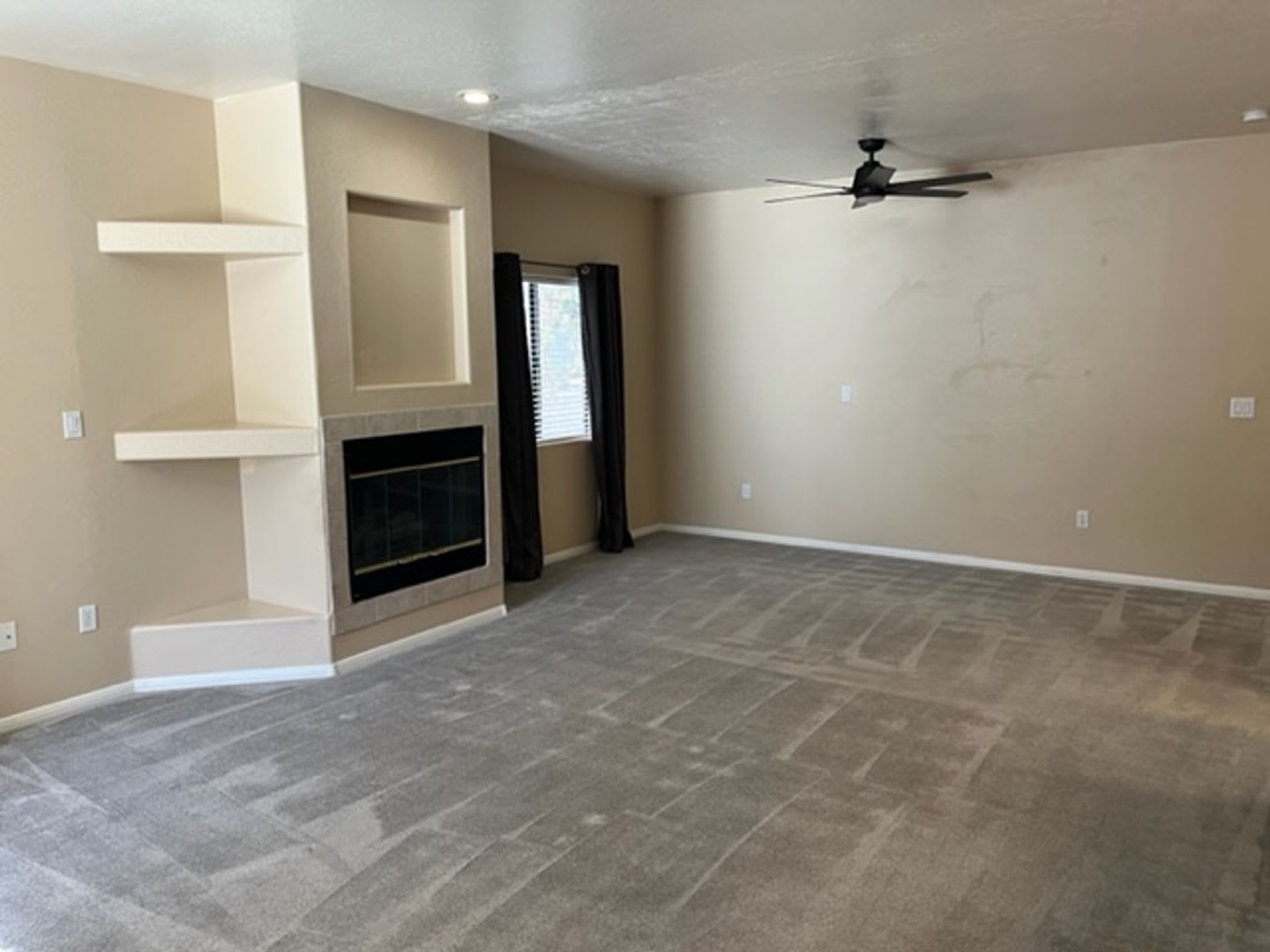 3 Bedroom 2 5 Bath Townhouse In Gated Boulder Park Prescott – photo 4