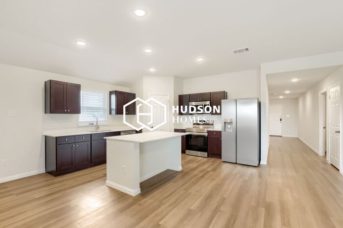 3820 Poteet Court – photo 4
