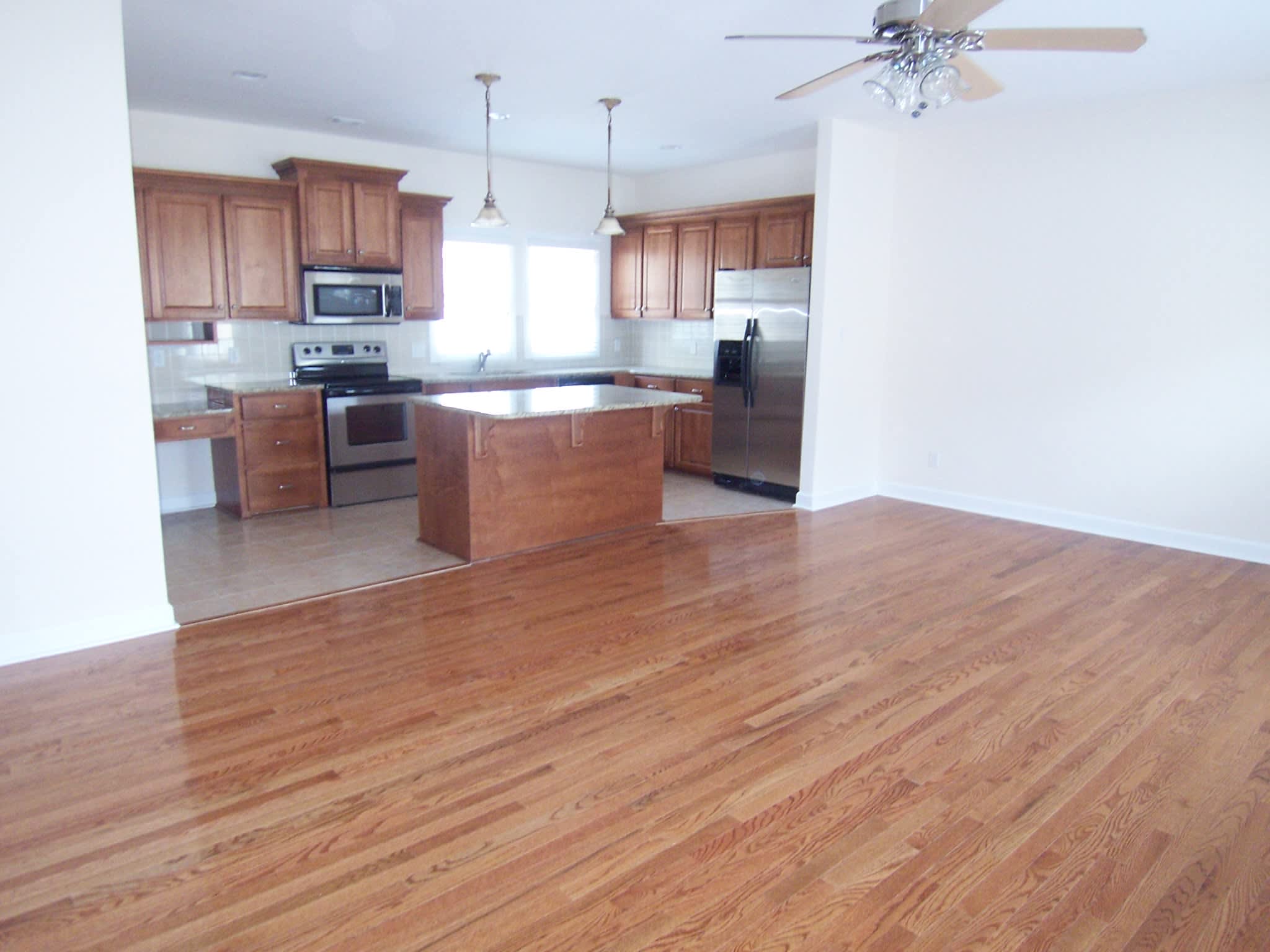 537 East Hall Lane – photo 3