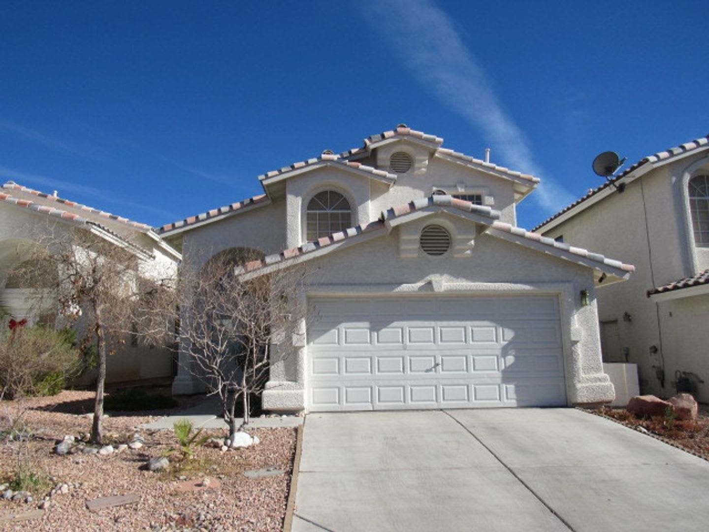 3 Bedroom and 3 Bath Home! – photo 1