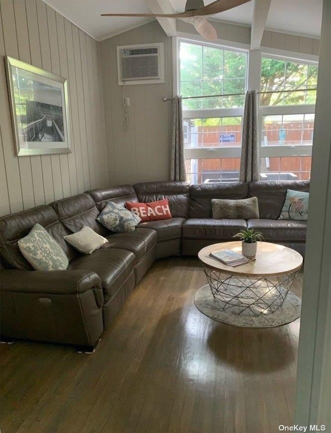 19 Champlain Street – photo 3