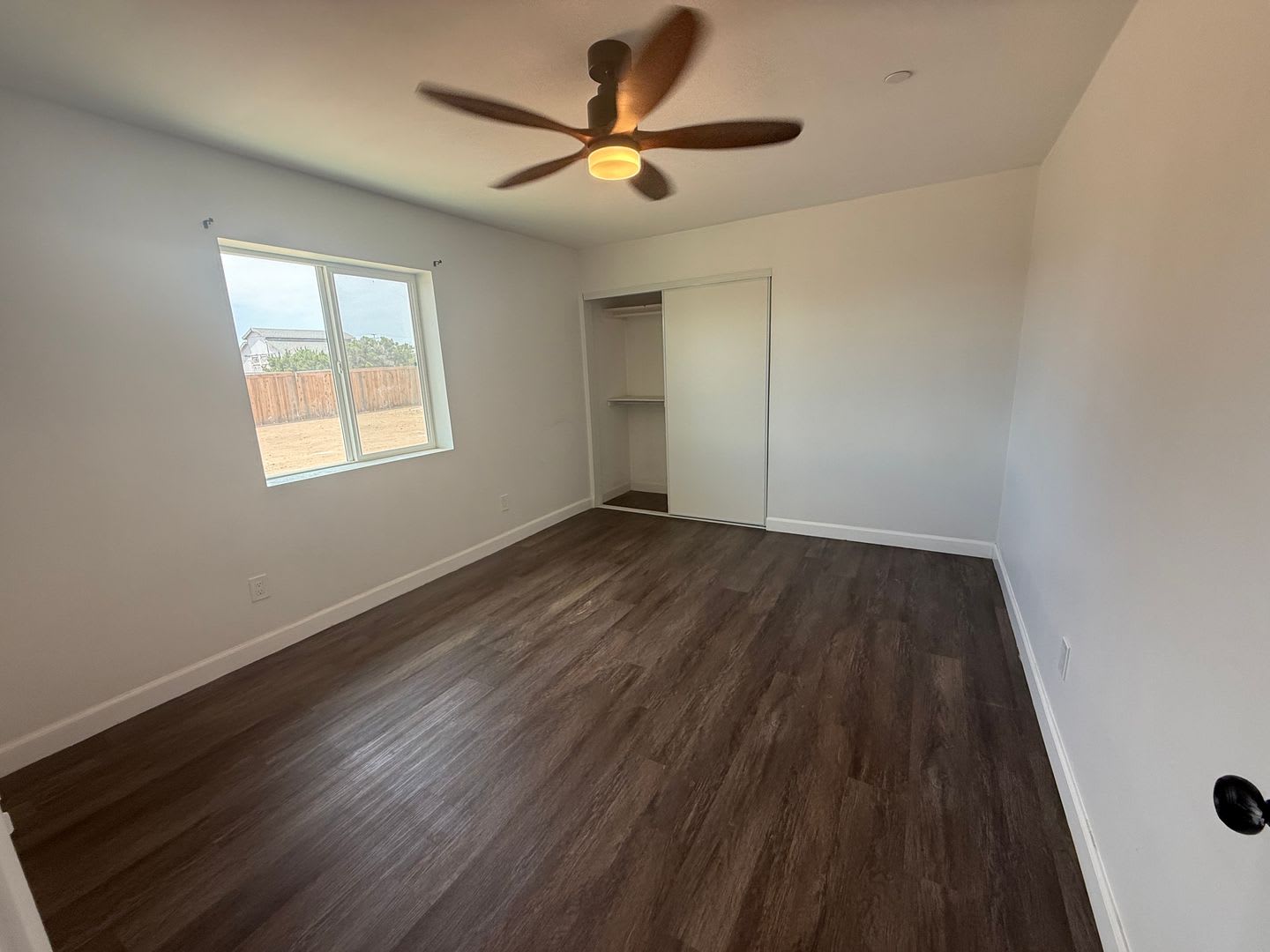 Oak Hills 3 Bedrooms 2 Bathrooms 2 Years New Solar Panels – photo 4