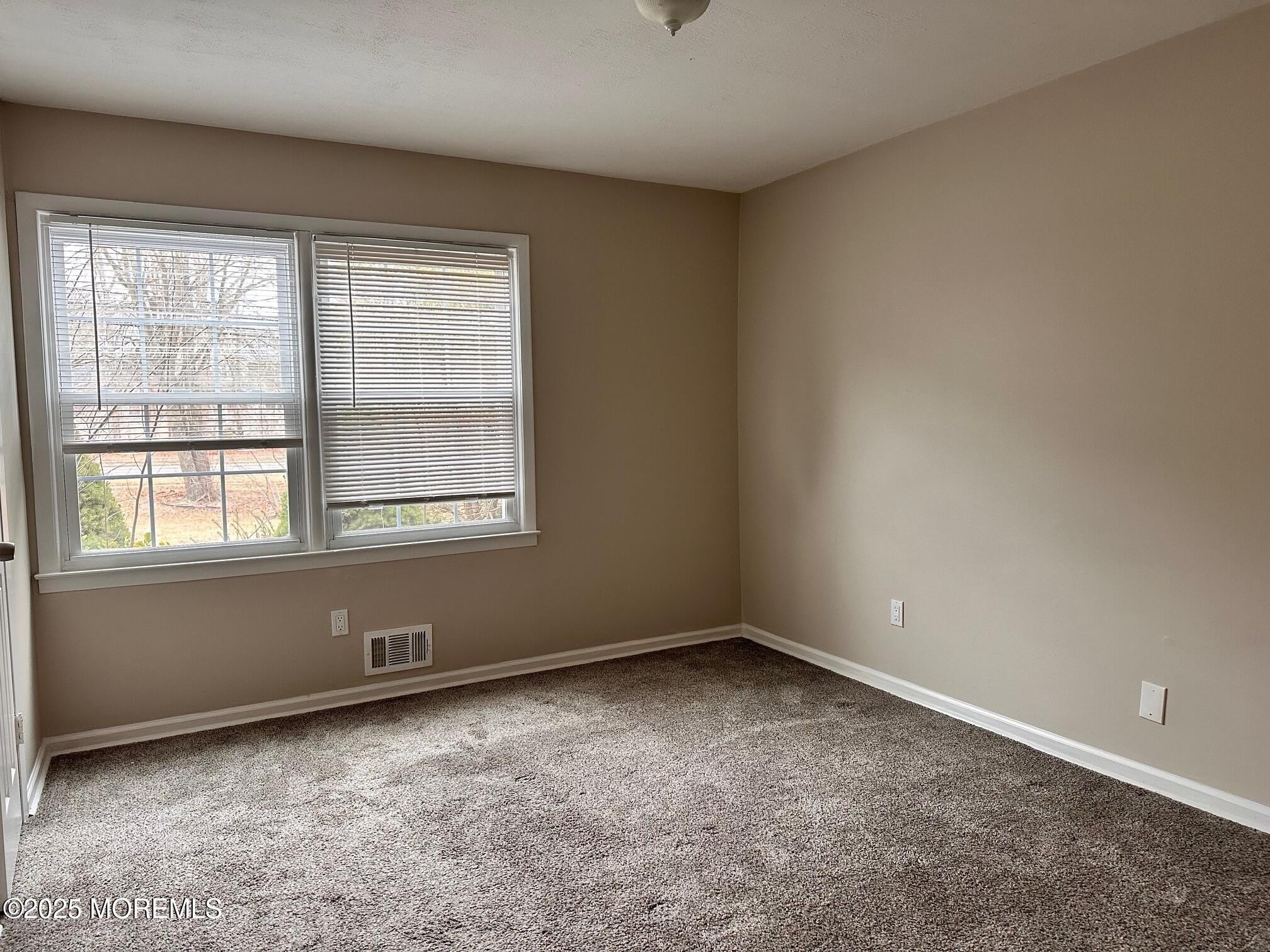 702 Cassville Road – photo 4