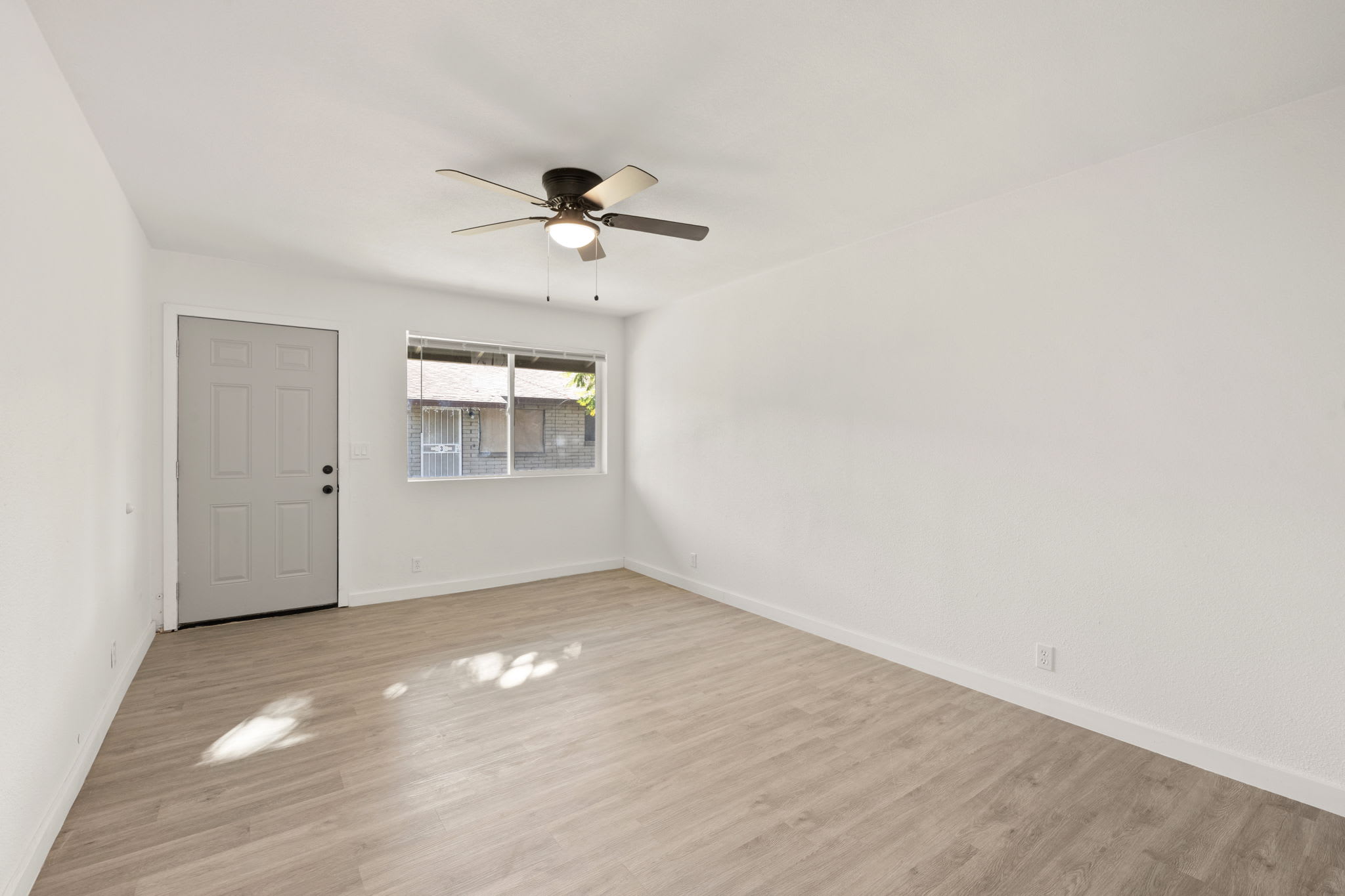 228 S Lazona Dr – photo 5