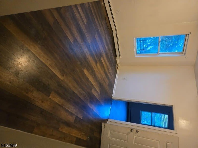 782 Grove St – photo 4