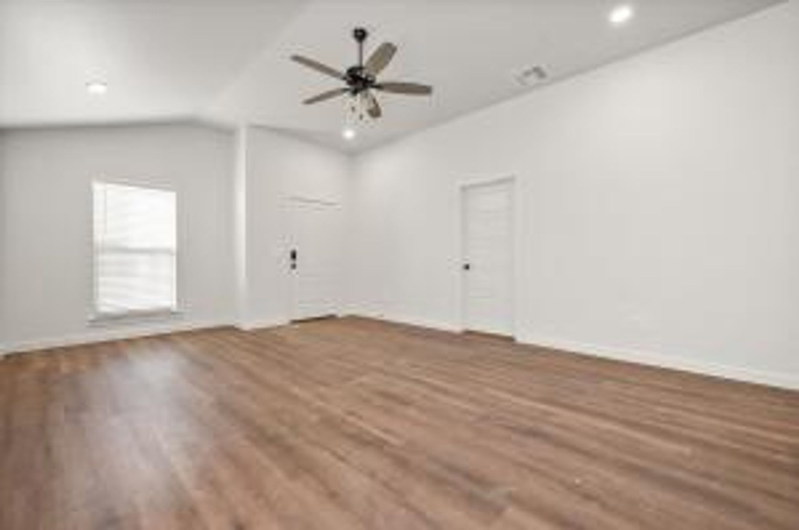 Take A Look At Overlook! – photo 3