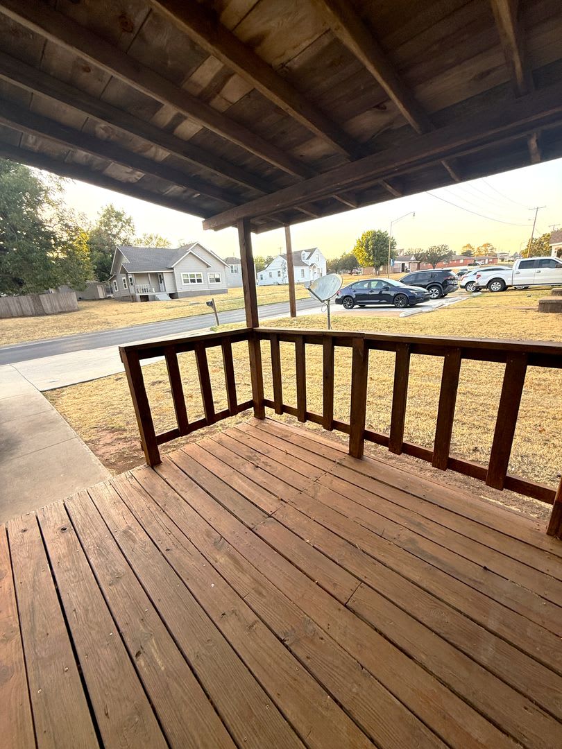 2 bedroom 1.5 bath with Covered Deck and Carport – photo 3